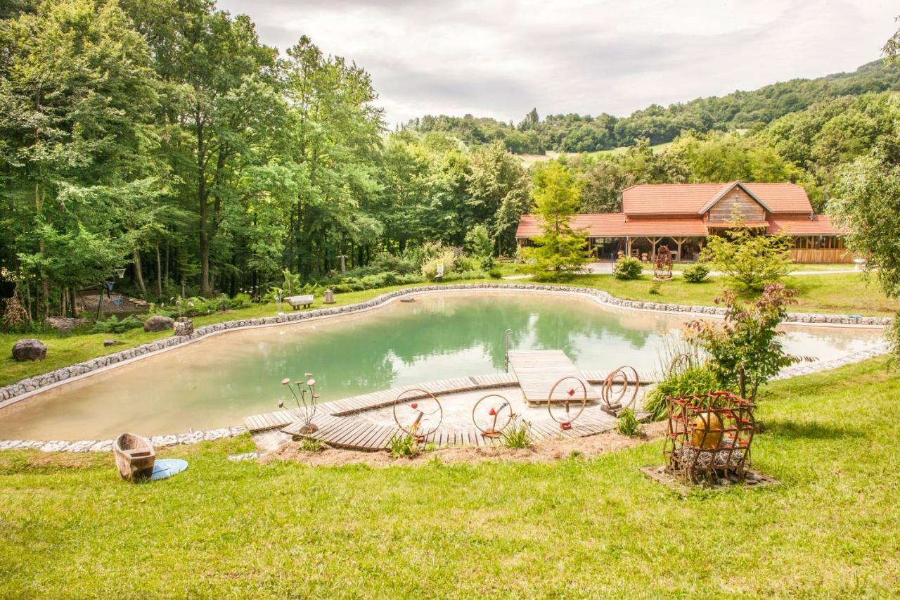 Country House With A Pool In Medvednica Nature Park Zagreb Eksteriør billede
