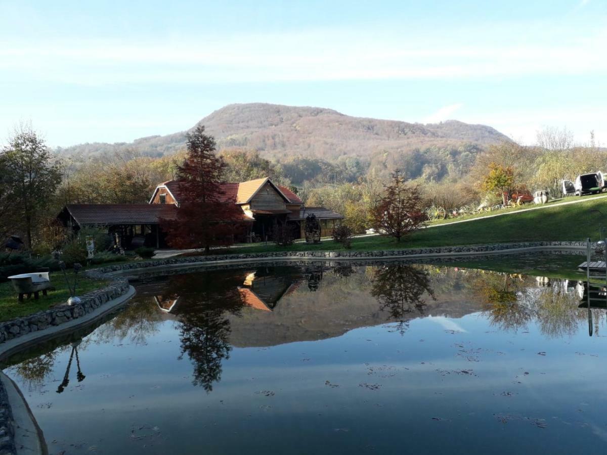 Country House With A Pool In Medvednica Nature Park Zagreb Eksteriør billede